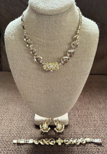 Vintage sarah coventry monte - coventry,