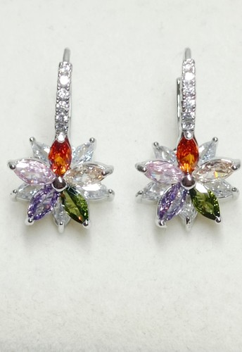 Orecchini fiore con - a,